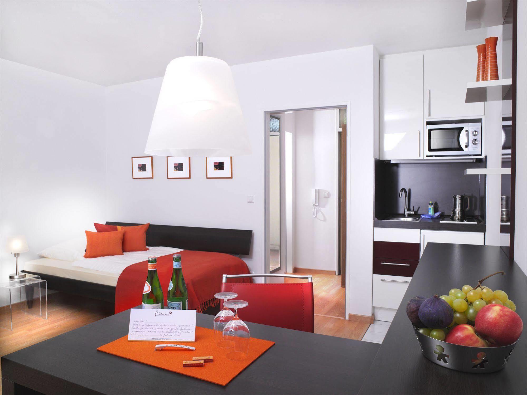 Frederics Muenchen City Schwabing Habitación foto